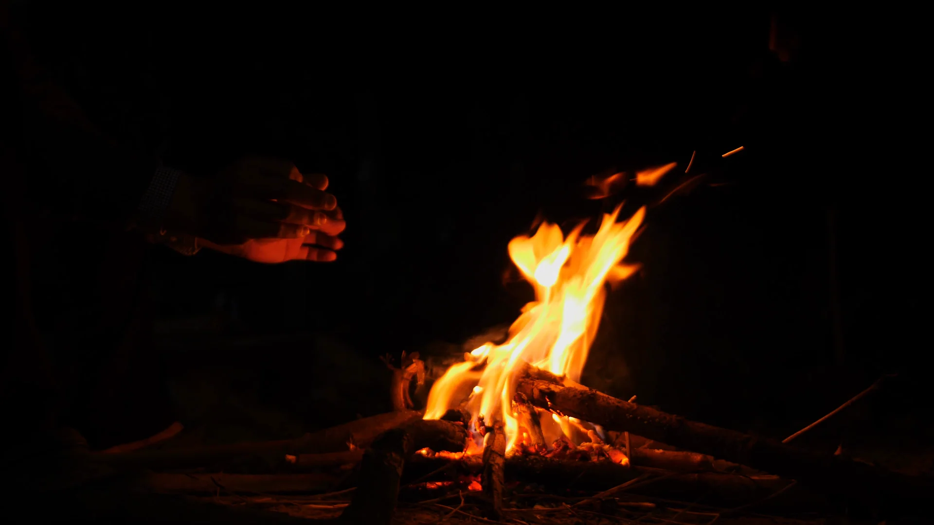 Sacred Kampvuur Campfire Tradition